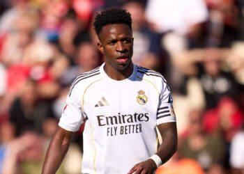 Lothar Matthäus dispara críticas contra Vinicius Jr antes de jogo decisivo na Liga dos Campeões