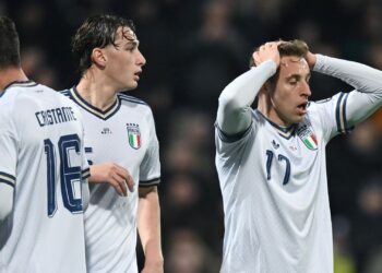 Técnico Antonio Conte sinaliza desejo de retornar ao comando da Itália para o próximo ciclo de Copa do Mundo