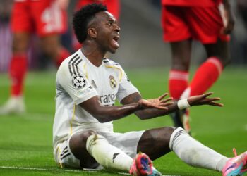 Rafael Van der Vaart dispara contra atuação e postura de Vinicius Junior após clássico europeu na Champions