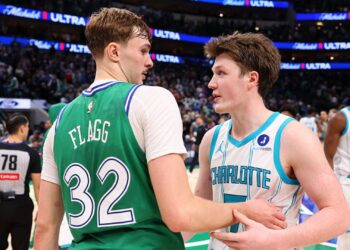 Kon Knueppel e Copper Flagg são os favoritos ao prêmio de novato do ano da NBA