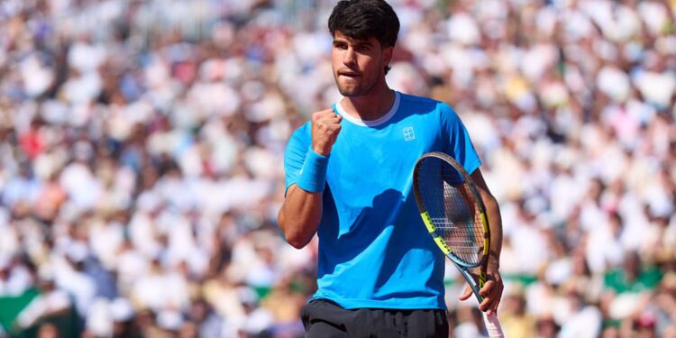 Alcaraz bateu o argentino Tomás Etcheverry e garantiu vaga nas quartas de final