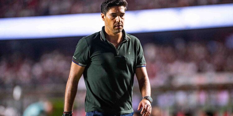 Abel Ferreira foi expulso durante o clássico entre Palmeiras e São Paulo pelo Brasileirão
