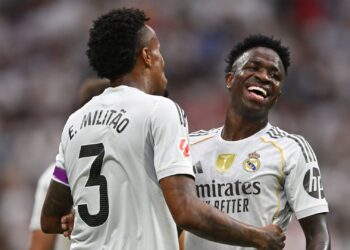 Comandante do Real Madrid sai em defesa de Vini Jr. e Militão