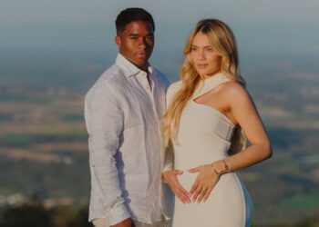 Casal confirma primeiro filho em postagem emocionante nas redes sociais