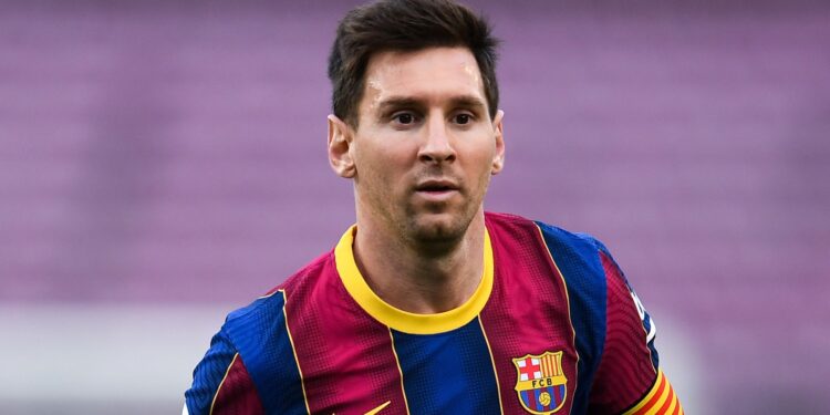 Diretor Deco afirma que retorno de Messi ao clube catalão nunca esteve em pauta oficial na atual gestão