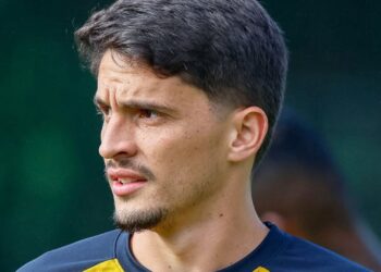 Após choque acidental em treinamento, lesão de Pablo Maia afasta o volante dos próximos jogos decisivos do São Paulo