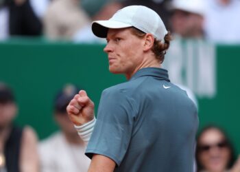 Sinner mantém invencibilidade em Masters 1000 e avança às quartas de final em Madrid