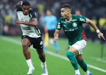 Corinthians e Palmeiras empataram em 0 a 0 neste domingo, na Neo Química Arena