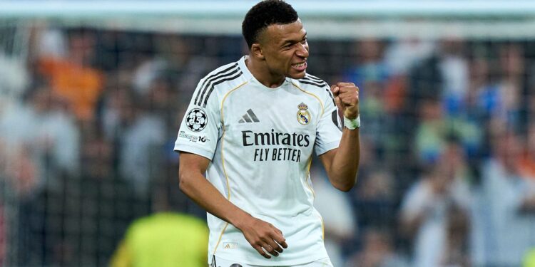O atacante Mbappé celebra momento de felicidade e gratidão atuando pelo Real Madrid
