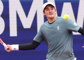 João Fonseca celebra vitória e projeta sequência no ATP 500 de Munique