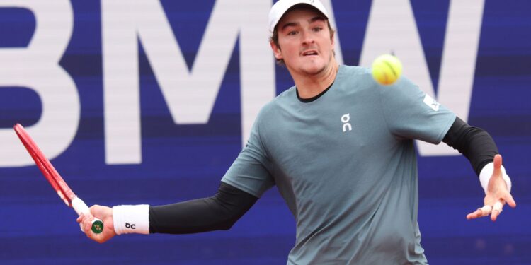 João Fonseca celebra vitória e projeta sequência no ATP 500 de Munique