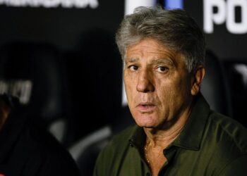 Renato Gaúcho detonou a arbitragem na derrota do Vasco diante do Audax Italiano