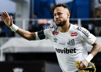 Neymar marcou o gol do Santos no empate com o Deportivo Recoleta