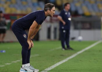 Zubeldía lamentou a derrota do Fluminense diante do Independente Rivadavia