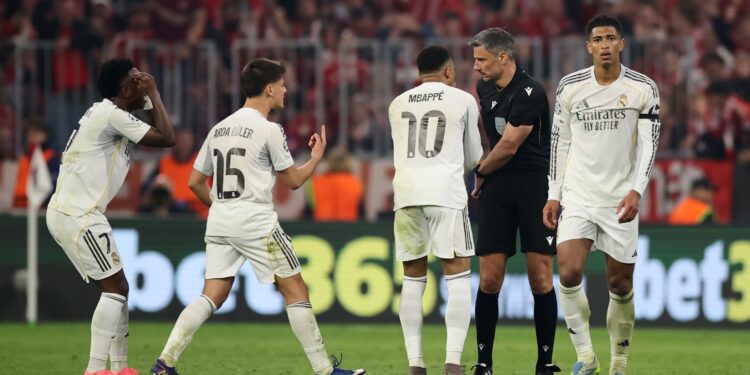 Vini Jr perdeu a paciência com Bellingham e protagonizou discussão ríspida na Allianz Arena