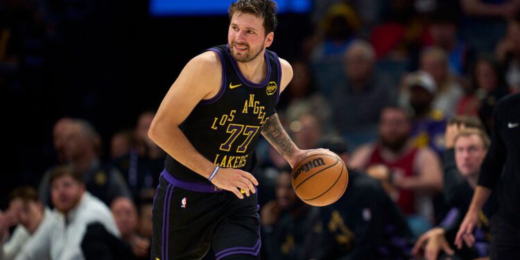 Luka Doncic foi o cestinha da temporada regular da NBA