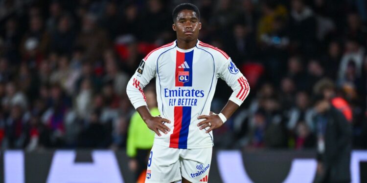 Endrick entra na mira do Arsenal após brilhar com gols e assistências no Lyon