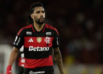 Lucas Paquetá marcou o segundo gol do Flamengo na vitória sobre o Bahia