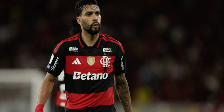 Lucas Paquetá marcou o segundo gol do Flamengo na vitória sobre o Bahia