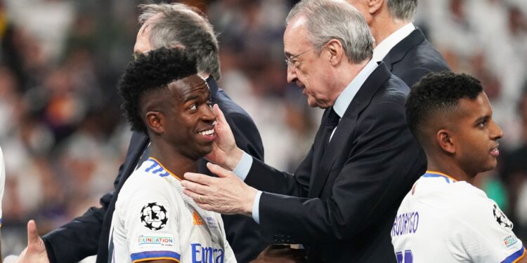 Vini Jr recebe apoio de Florentino Pérez para seguir como peça central do Real Madrid