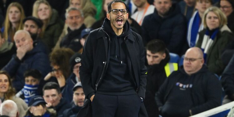 Técnico do Chelsea afirma que "atuação foi indefensável" após derrota histórica por 3 a 0 para o Brighton