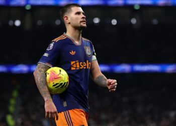 Bruno Guimarães vive a temporada mais artilheira da carreira