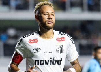 Neymar será poupado por Cuca para chegar 100% fisicamente ao duelo decisivo na Argentina pela Sul-Americana