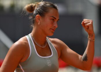 Aryna Sabalenka derrotou Naomi Osaka e avançou às quartas do WTA de Madrid