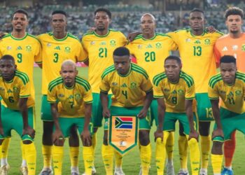 Elenco da África do Sul celebra o retorno ao torneio após 16 anos e busca classificação histórica para os mata-matas em 2026