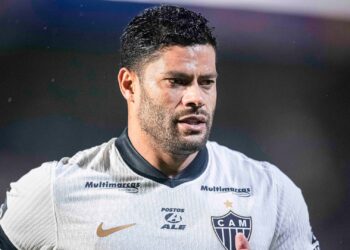 Hulk sinaliza que pode deixar o Atlético-MG na janela de transferências de julho após revelar pendências internas