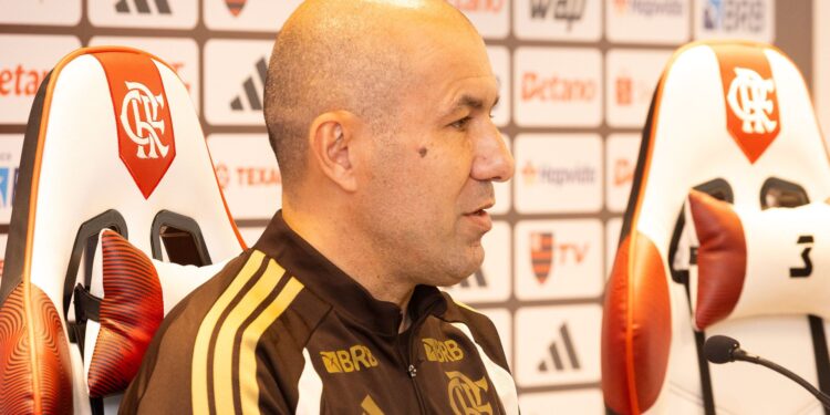 Leonardo Jardim consegue sétima vitória seguida e supera marca de Filipe Luís no comando do Flamengo