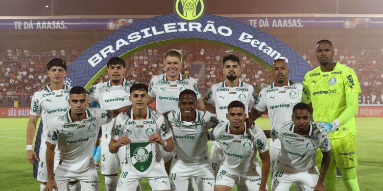 O Palmeiras venceu o Red Bull Bragantino pelo Brasileirão com gol de Flaco López