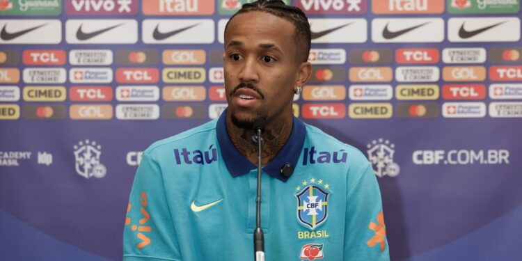 Ancelotti precisa decidir quem herdará a vaga de Militão na lista final para o Mundial de 2026