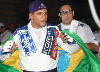 Durinho luta o Connect Heroes - Foto: Leonardo Fabri