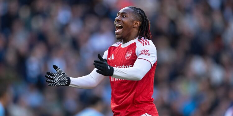 Eze marcou o gol da vitória do Arsenal