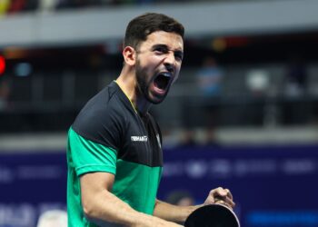Guilherme Teodoro comemorando pelo Brasil