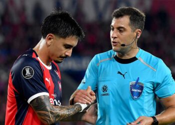 Árbitro da Conmebol em Cerro Porteño x Palmeiras
