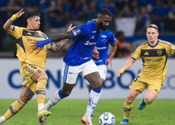Lance do jogo entre Cruzeiro e Boca Juniors