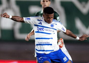 Lance do jogo entre Goiás e Cruzeiro