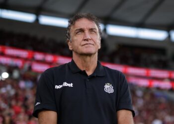 Cuca não gostou nada do resultado do Santos