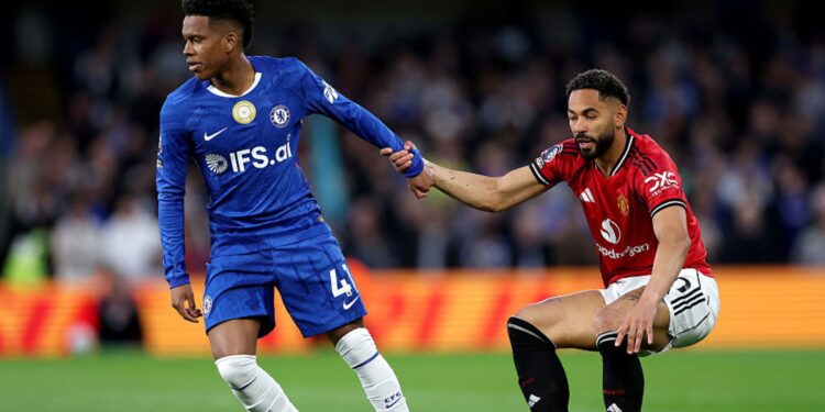 Cunha e Estevão em duelo na Premier League