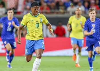 Endrick durante jogo contra Croácia