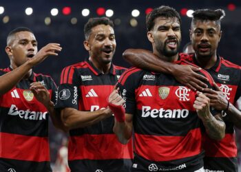 Jogadores do Flamengo comemorando