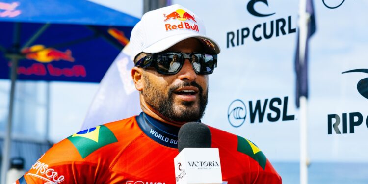Italo Ferreira caiu na segunda fase em Bells Beach