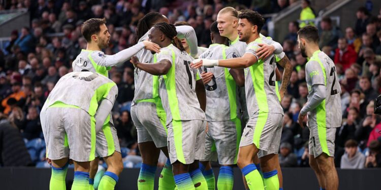 Jogadores do Manchester City comemorando