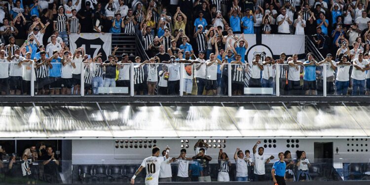 Neymar durante jogo do Santos pela Sul-Americana