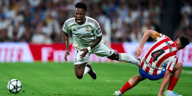 Lance do jogo entre Real Madrid e Girona