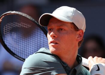 Sinner em ação no ATP de Madrid neste domingo, 26