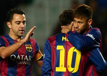 Xavi, Messi e Neymar nos tempos de Barcelona