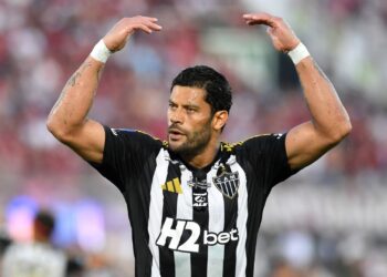 Hulk abre o coração em despedida emocionante do Atlético-MG e agradece à Massa Atleticana